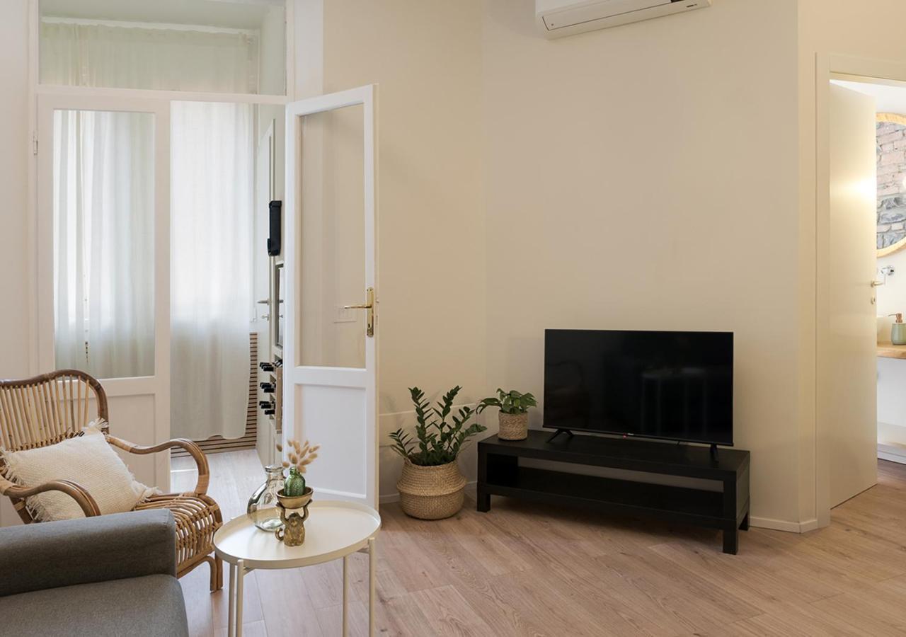 Exclusive Green Apartment - City Center - Como - Near Station Номер фото
